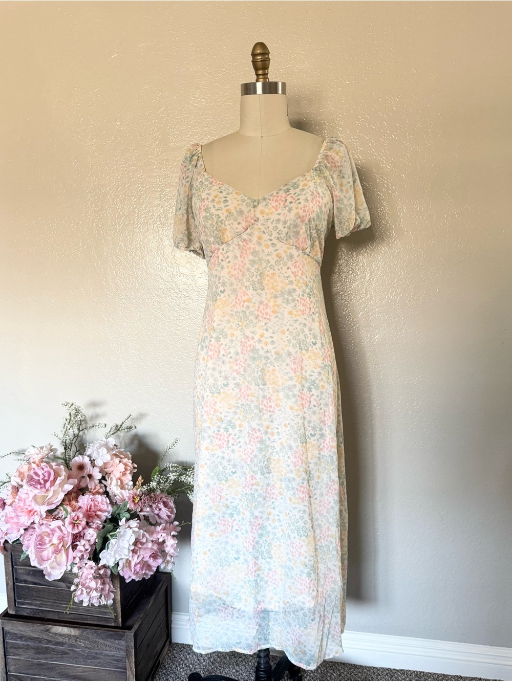 Floral Puff Sleeve Maxi Dress in Pastel
